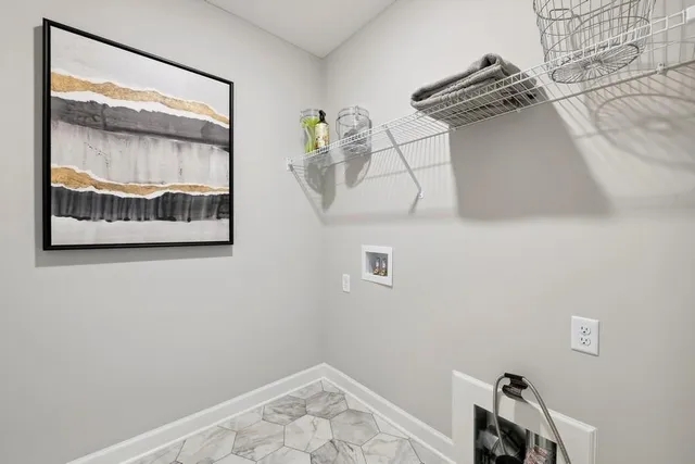 $432,785 | 215 HUNTINGTON Drive, Waconia, MN 55387