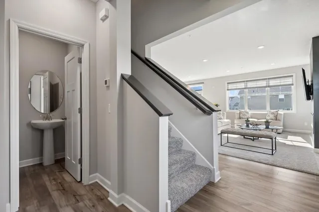 $432,785 | 215 HUNTINGTON Drive, Waconia, MN 55387