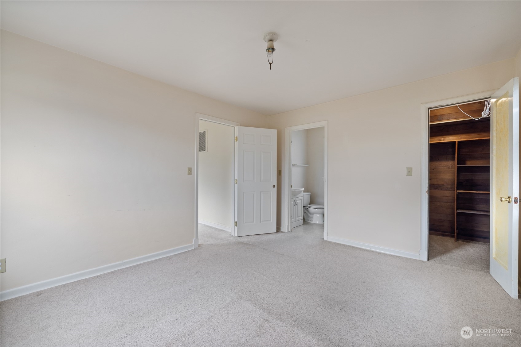 1136 Naval Avenue Bremerton, WA 98312 - Photo 11 of 34 a view of an empty room
