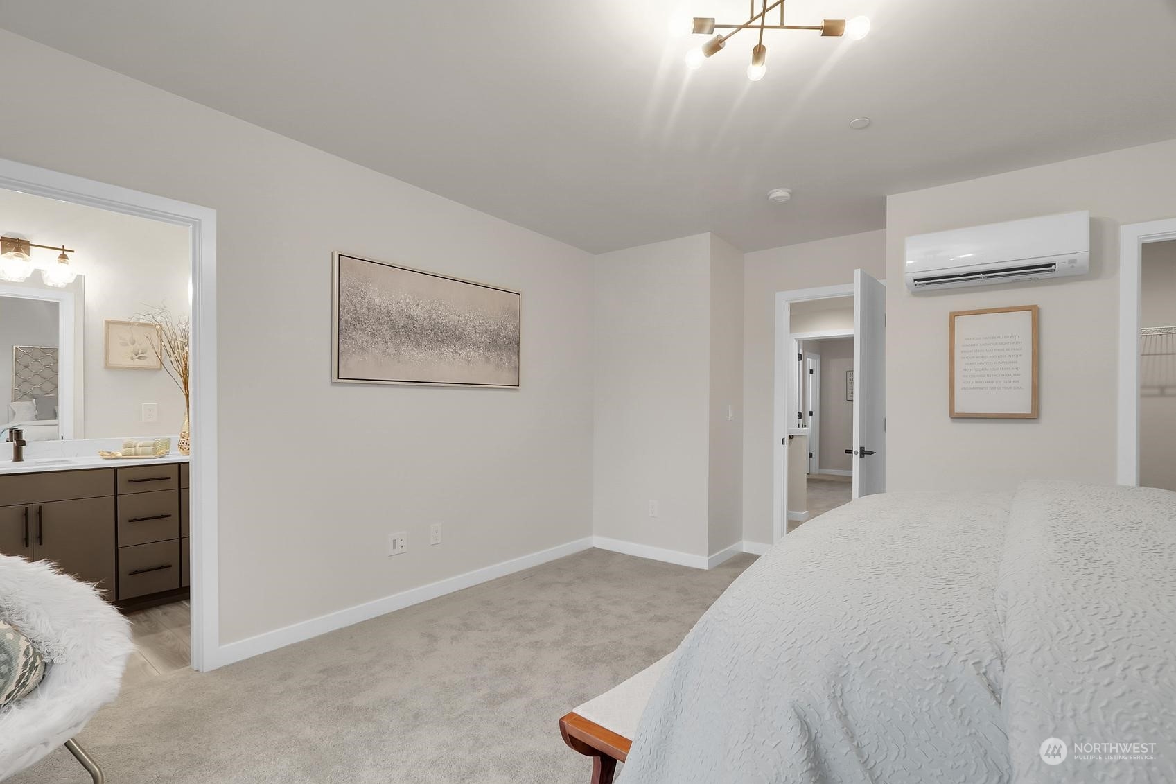 2527 Gibson Road, Unit E7 Everett, WA 98204 - Photo 13 of 21 a bedroom with a bed and painting on the wall