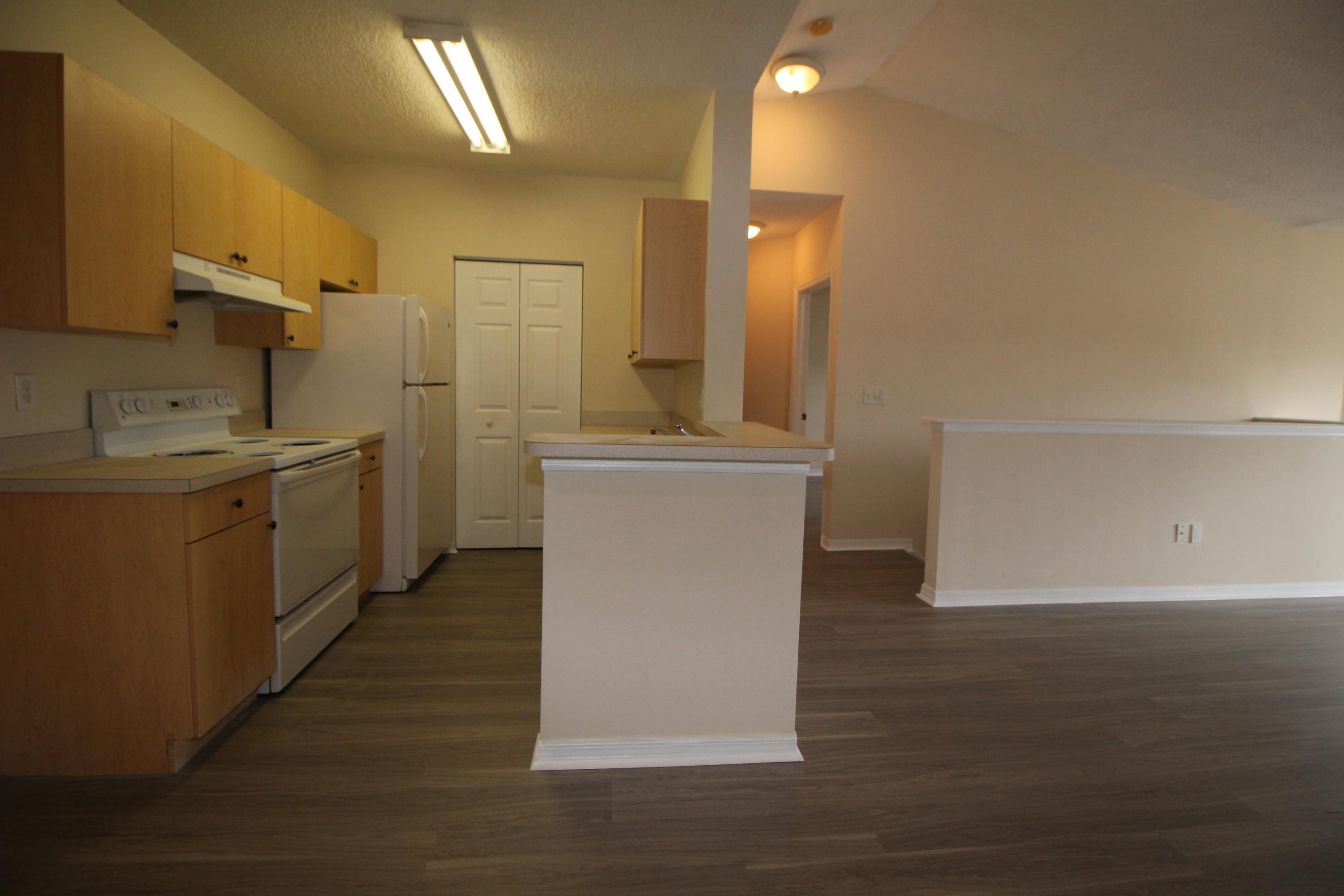 10360 Fox Trail Road South, Unit 1602 Royal Palm Beach, FL 33411 - Photo 15 of 17 IMG_1489