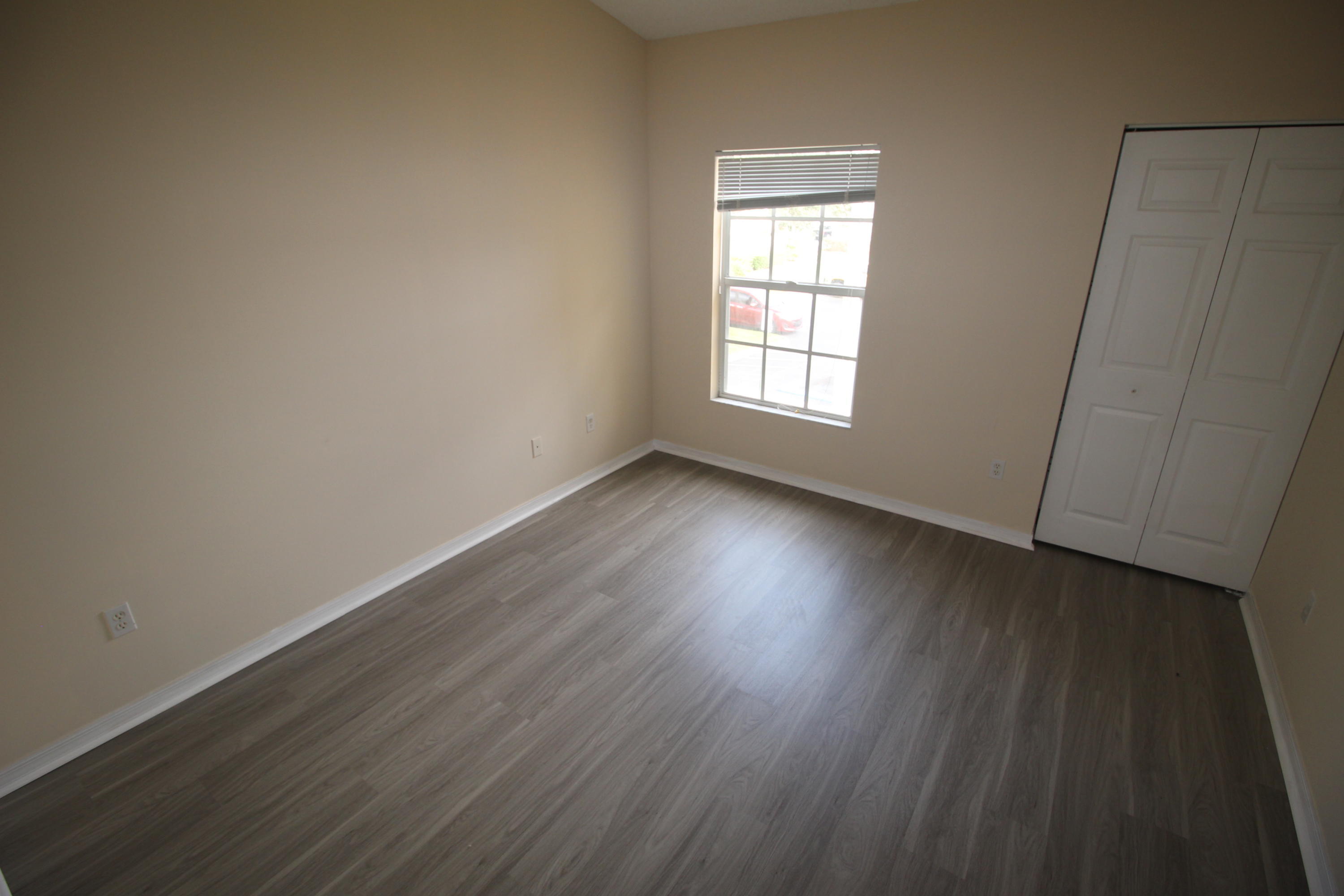 10360 Fox Trail Road South, Unit 1602 Royal Palm Beach, FL 33411 - Photo 7 of 17 IMG_1466
