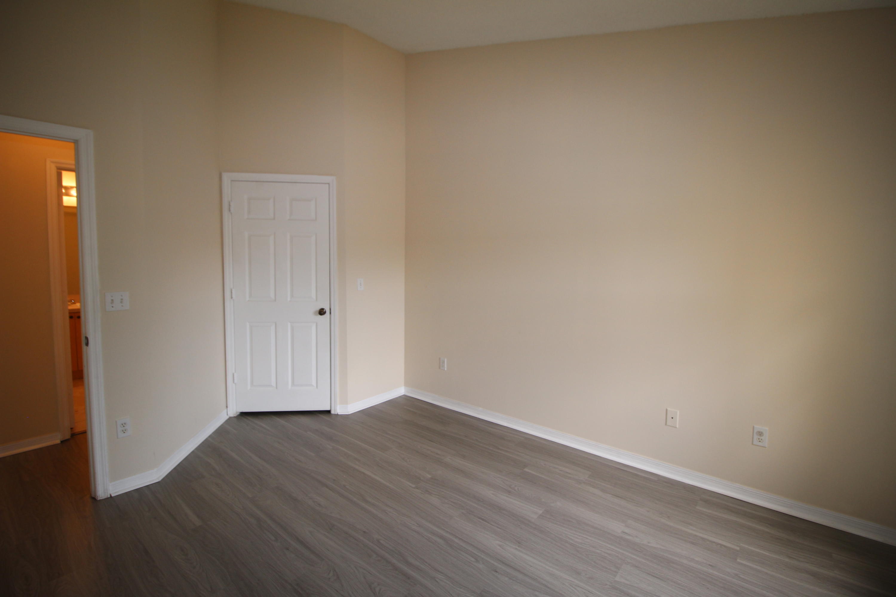 10360 Fox Trail Road South, Unit 1602 Royal Palm Beach, FL 33411 - Photo 8 of 17 IMG_1467