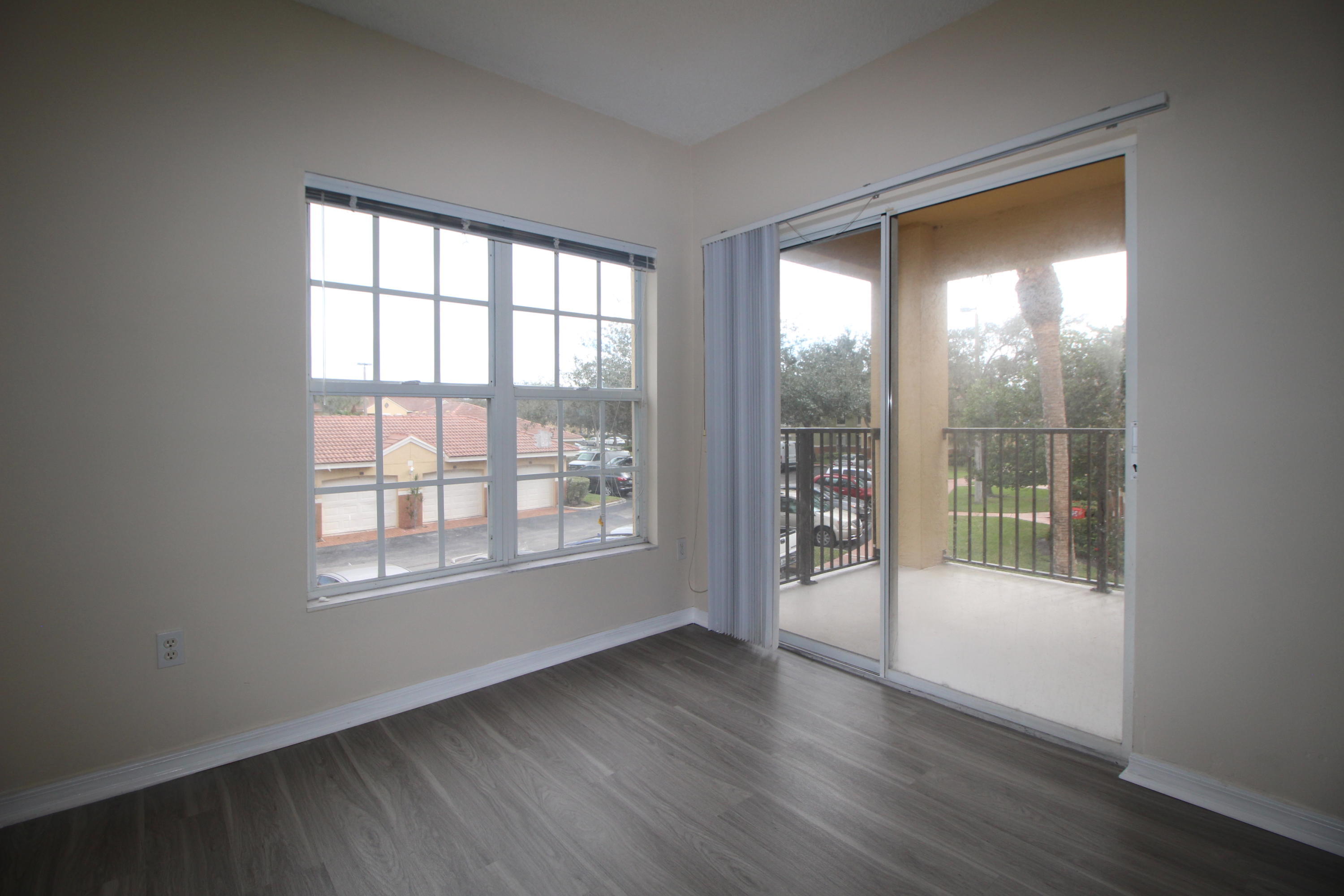 10360 Fox Trail Road South, Unit 1602 Royal Palm Beach, FL 33411 - Photo 10 of 17 IMG_1505