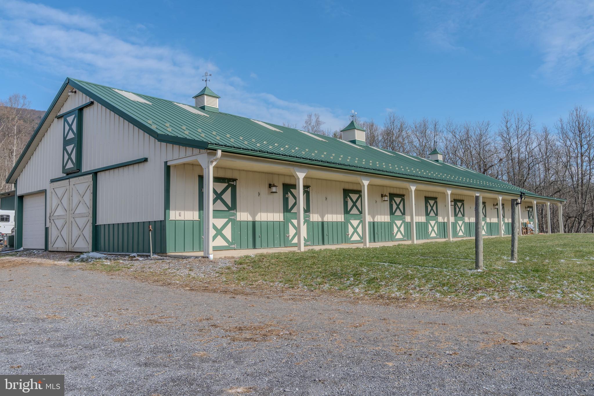 4503 Scotch Valley Road Hollidaysburg, PA 16648 - Photo 4 of 50