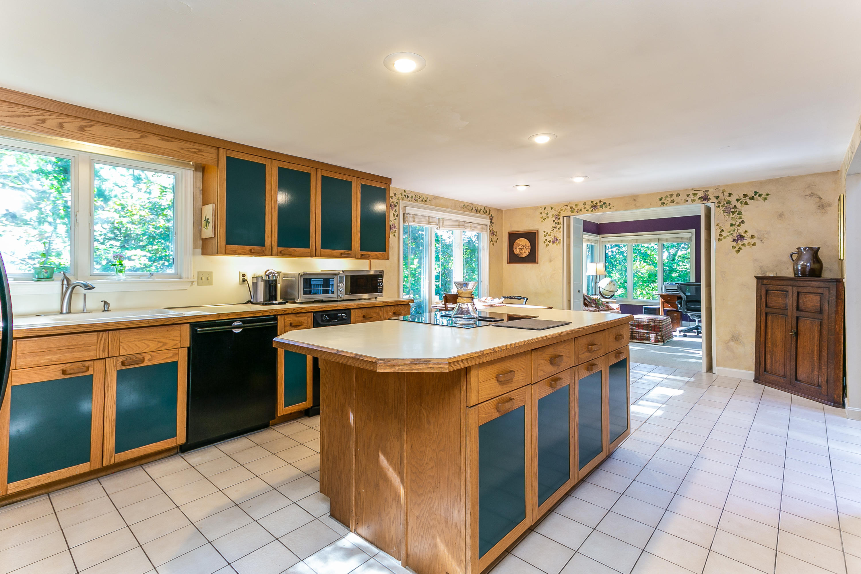 26 Shawme Road Sandwich, MA 02563 - Photo 10 of 29 010-photo--6440748