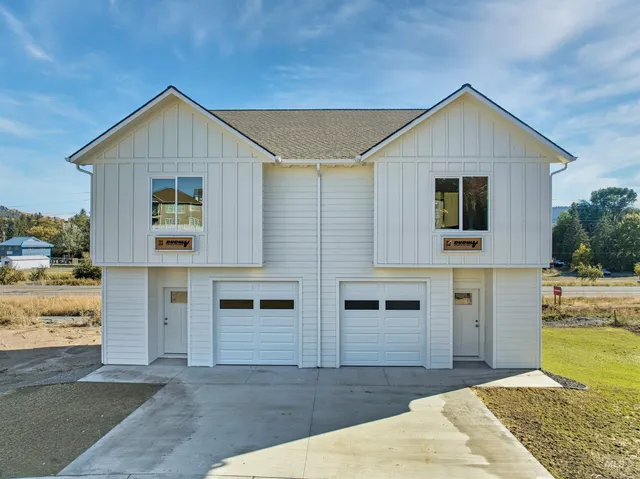 $610,000 | 2815 Cyprus Court, Moscow, ID 83843