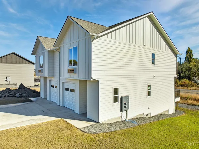 $610,000 | 2815 Cyprus Court, Moscow, ID 83843