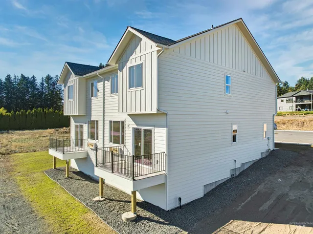 $610,000 | 2815 Cyprus Court, Moscow, ID 83843