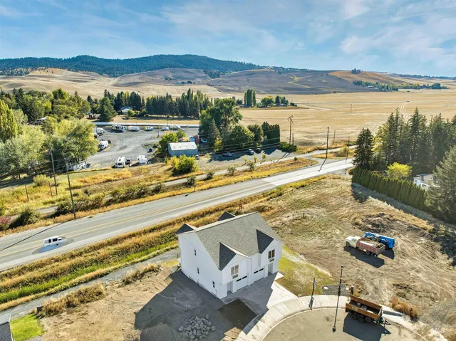 $610,000 | 2815 Cyprus Court, Moscow, ID 83843