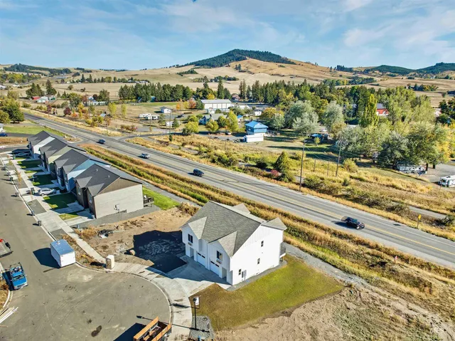 $610,000 | 2815 Cyprus Court, Moscow, ID 83843