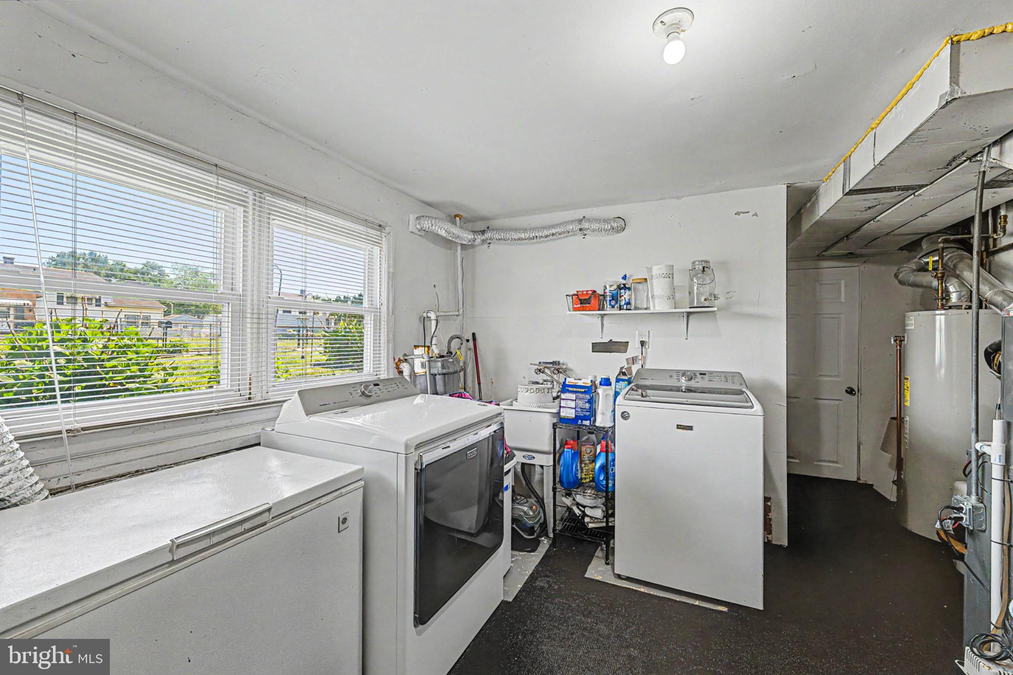 233 Purdue Avenue Pemberton, NJ 08068 - Photo 27 of 31 Bright and functional laundry space.