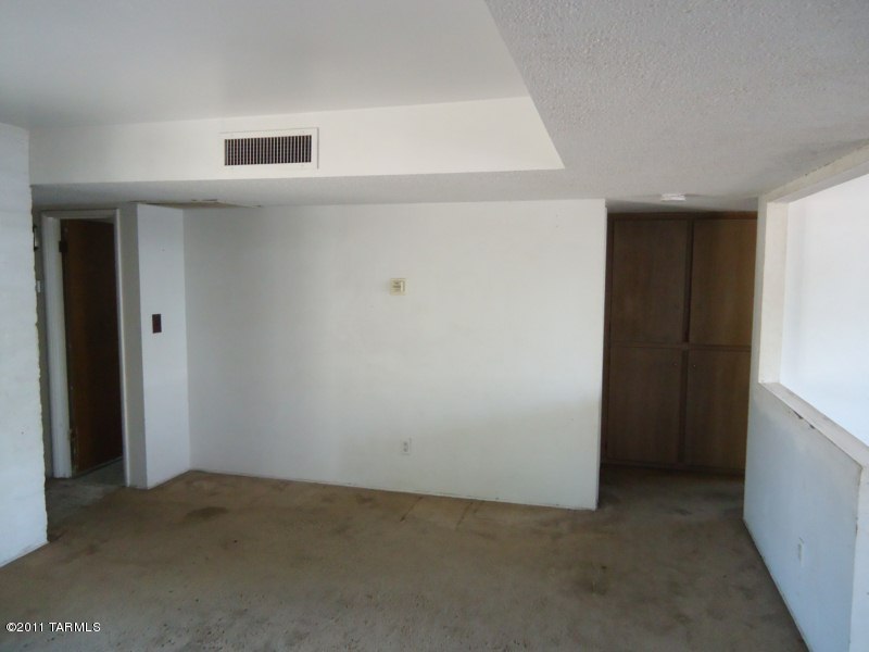 417 East Radburn Street Tucson, AZ 85704 - Photo 4 of 12 Gallery Image 4
