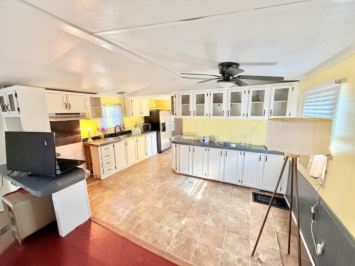 104 Vantrease Avenue Auburntown, TN 37016 - Photo 14 of 24 a view of living room with furniture and flat screen tv