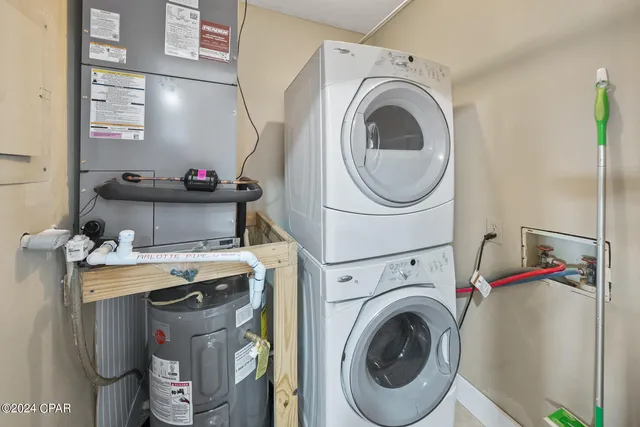 $1,800 | 120 Palm Beach Drive, Unit B, Panama City Beach, FL 32413