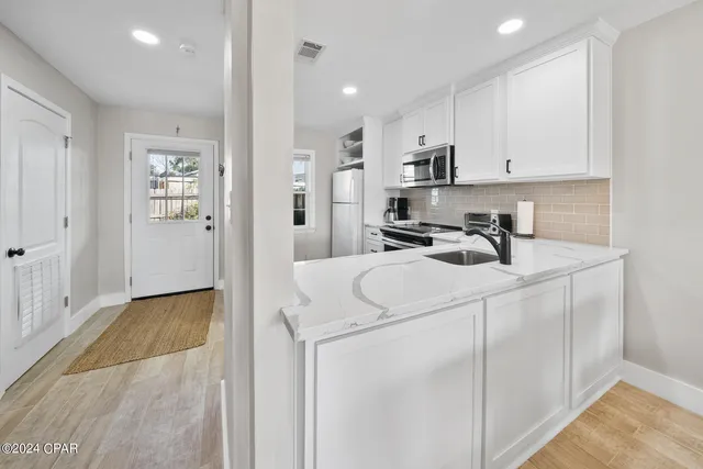 $1,800 | 120 Palm Beach Drive, Unit B, Panama City Beach, FL 32413