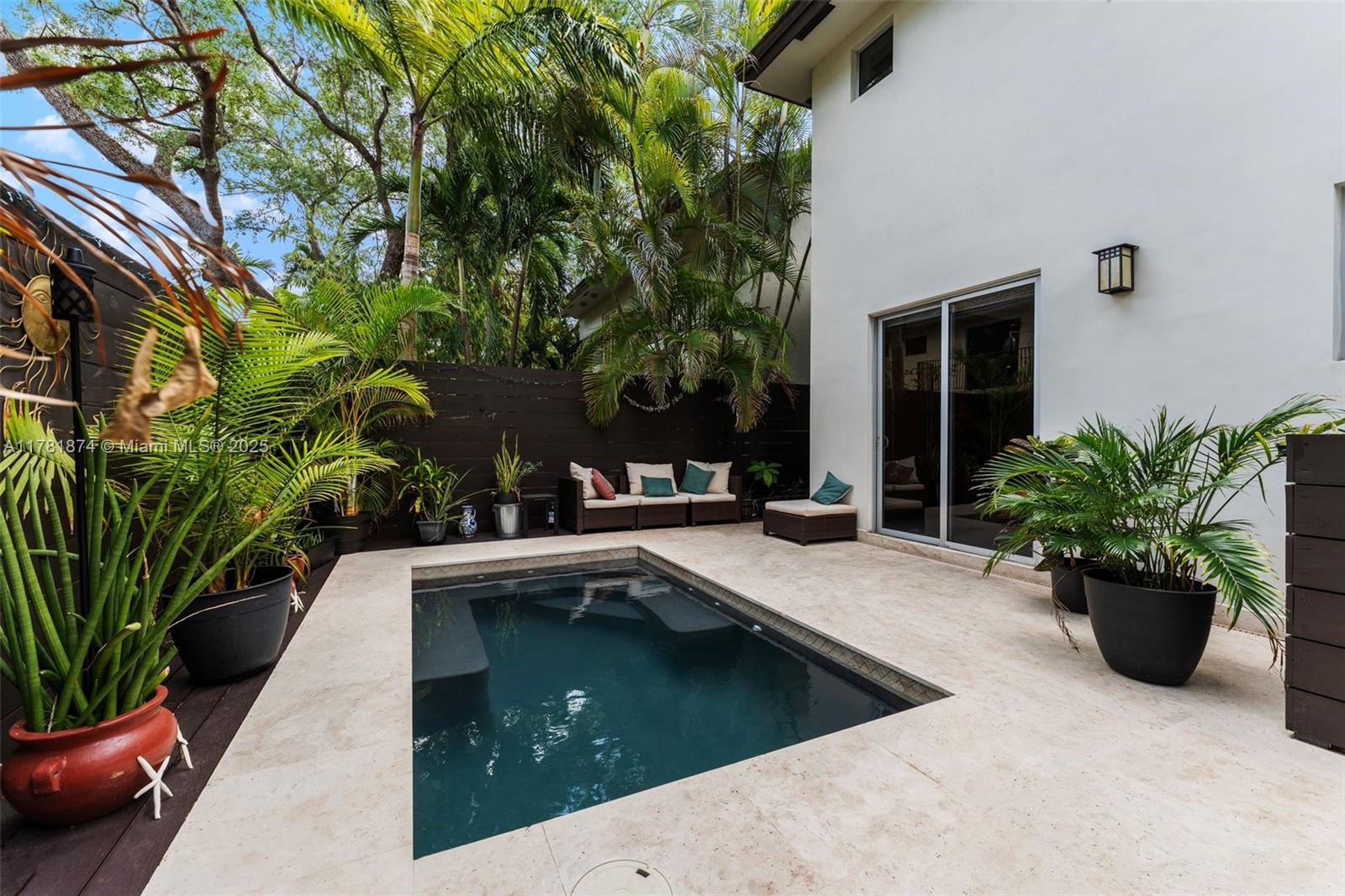 2993 Ruth Street, Unit 2993 Miami, FL 33133 - Photo 2 of 19