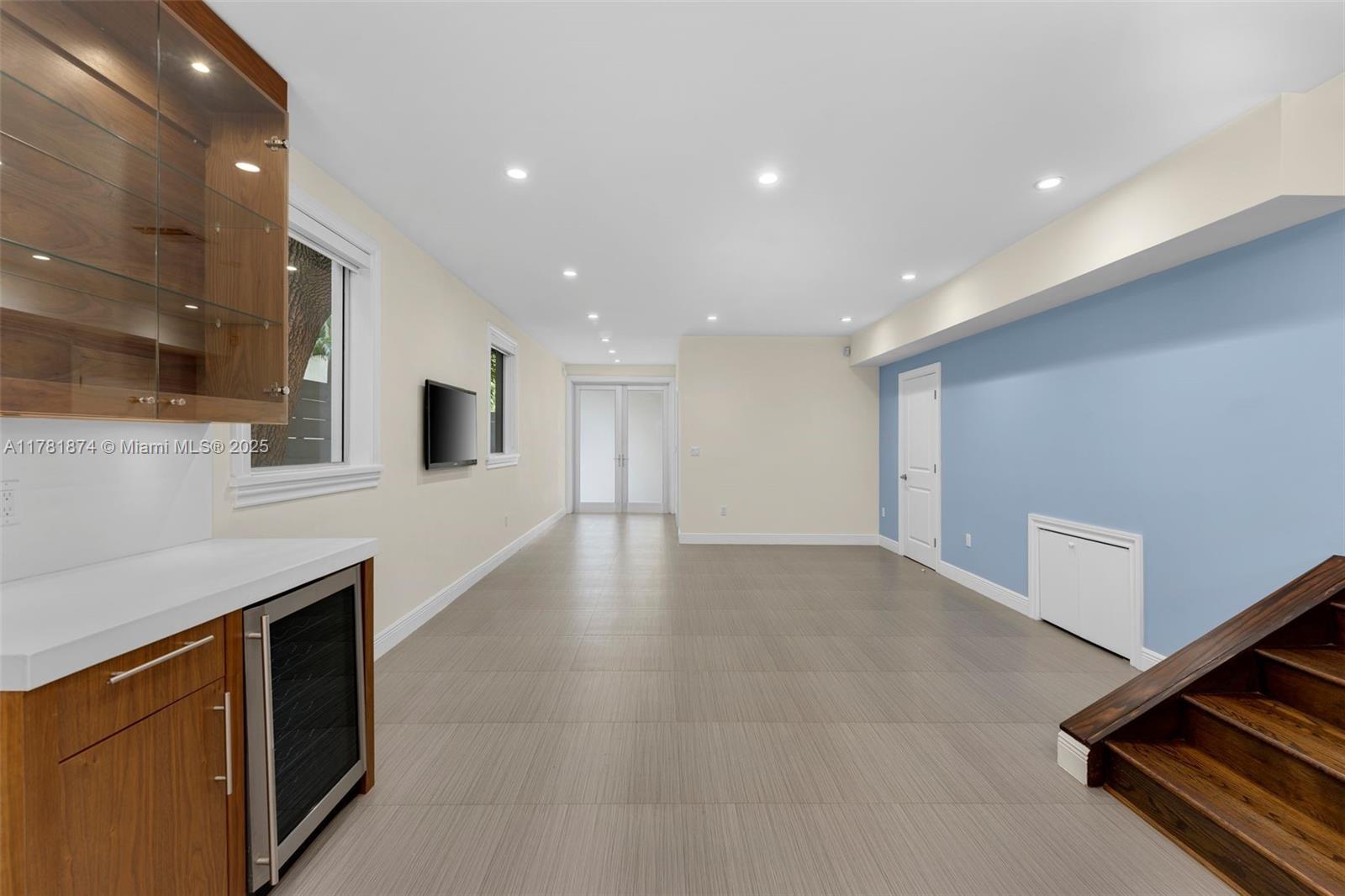 2993 Ruth Street, Unit 2993 Miami, FL 33133 - Photo 4 of 19