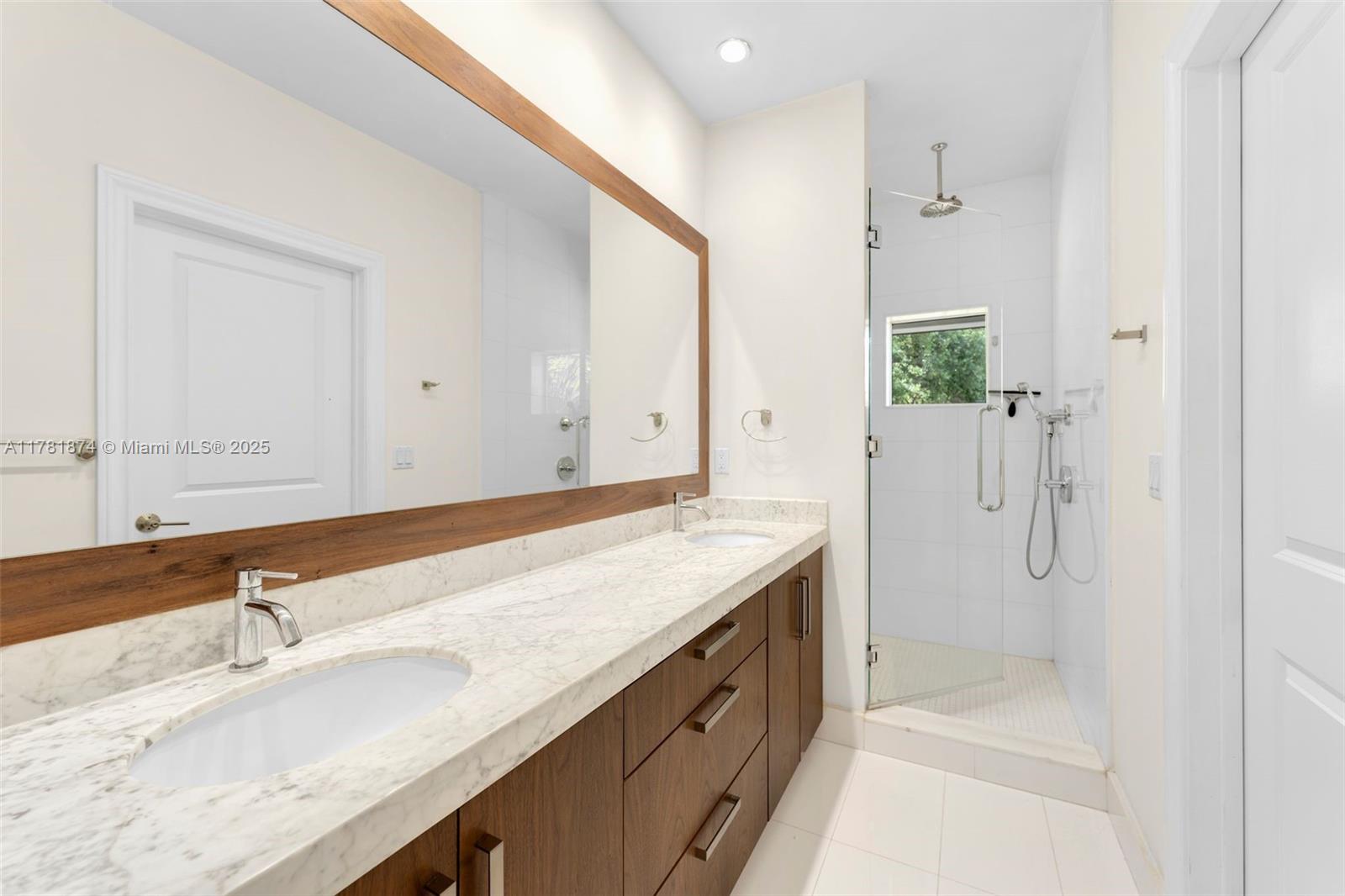 2993 Ruth Street, Unit 2993 Miami, FL 33133 - Photo 10 of 19