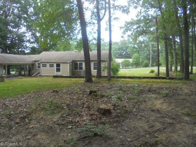 2524 Willard Road High Point, NC 27265 - Photo 6 of 23