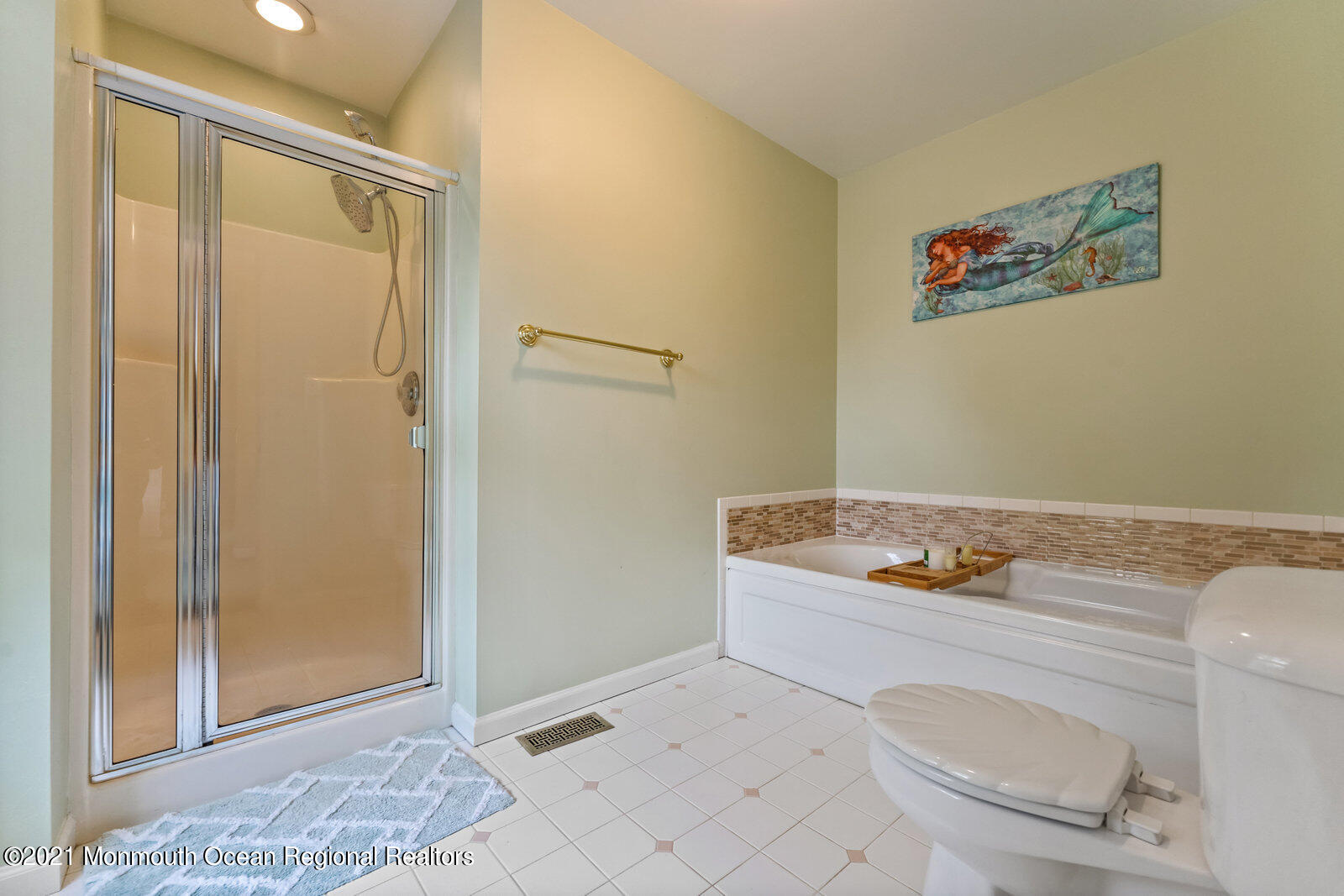 210 North Success Road Cream Ridge, NJ 08514 - Photo 27 of 50 a bathroom with a sink a toilet and shower