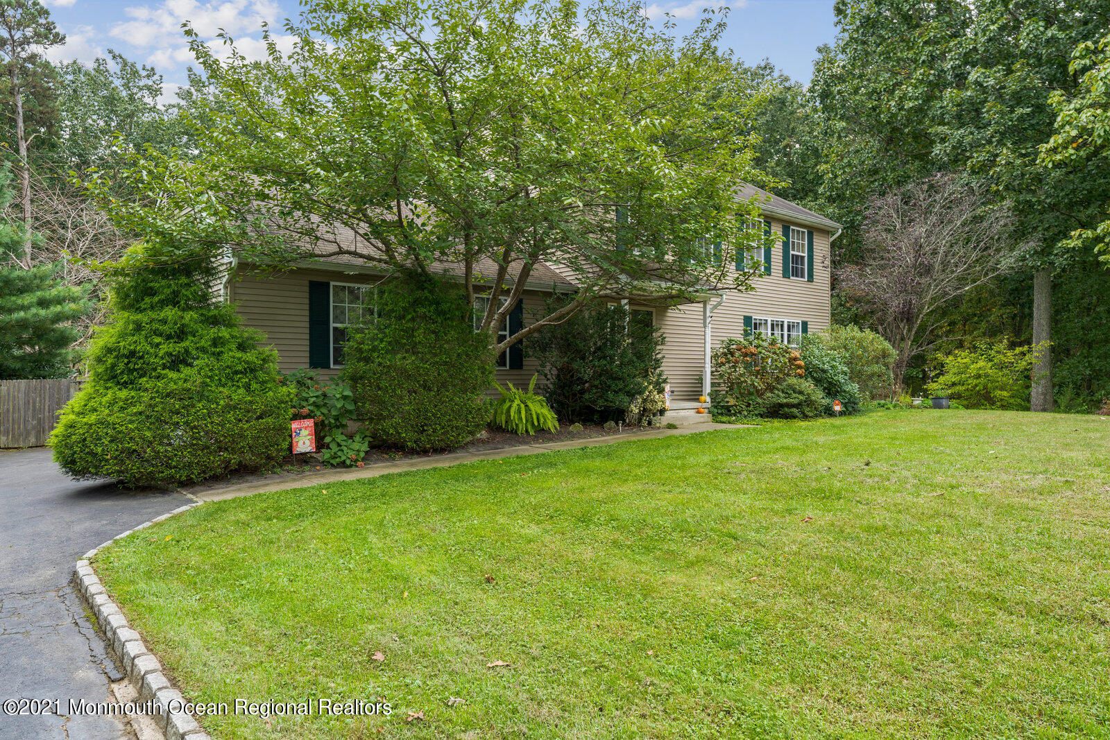 210 North Success Road Cream Ridge, NJ 08514 - Photo 4 of 50 a view of a house with backyard and garden