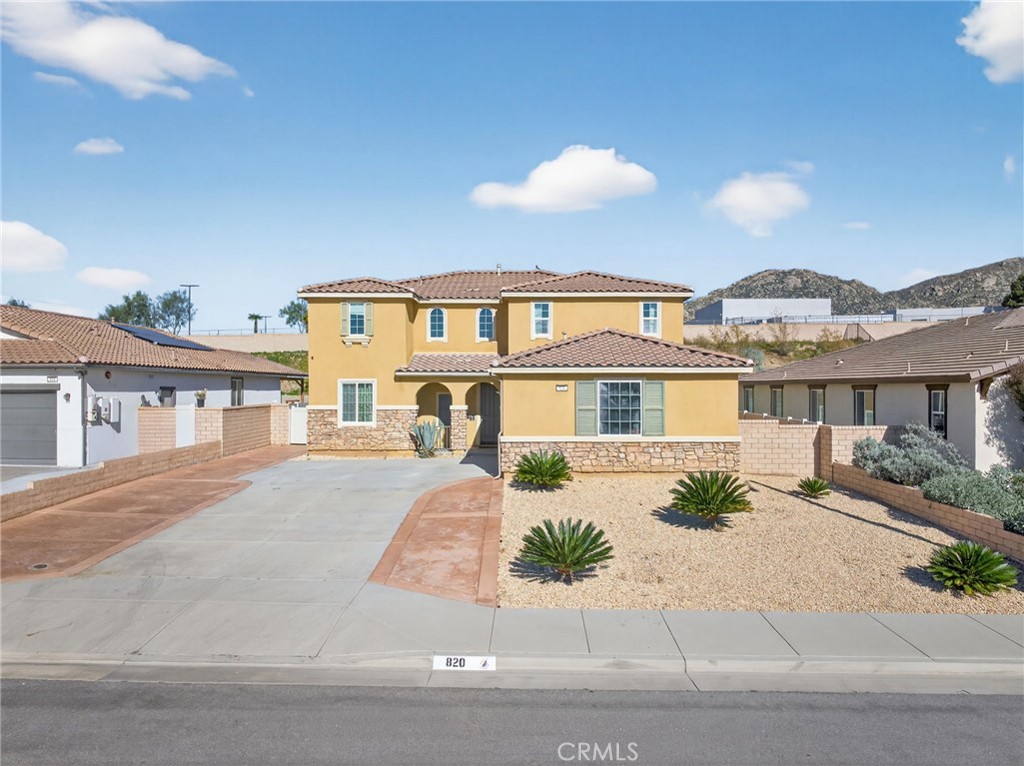 820 Genaro Drive Perris, CA 92571 - Photo 3 of 70
