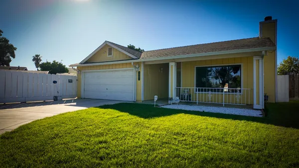 $450,000 | 1701 Pawtucket Avenue, Modesto, CA 95358
