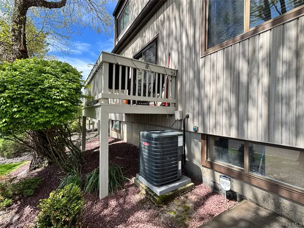 $2,500 | 10 Sycamore Drive, Middletown, NY 10940