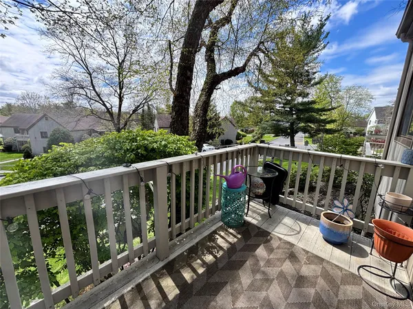 $2,500 | 10 Sycamore Drive, Middletown, NY 10940