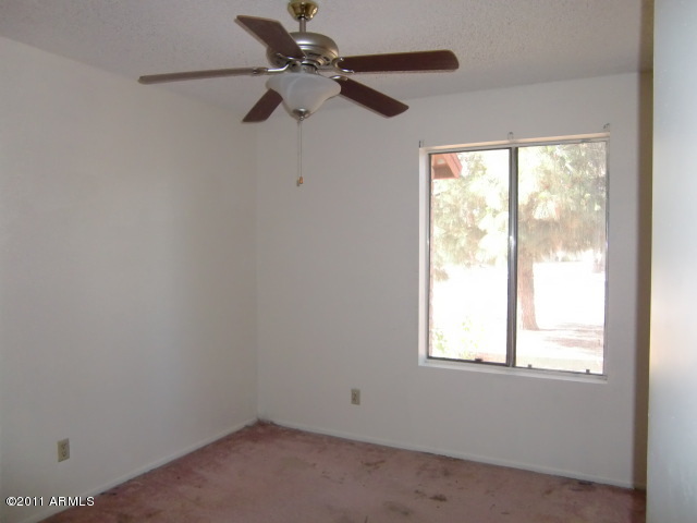 6331 West Cholla Street Glendale, AZ 85304 - Photo 4 of 7 Bedroom