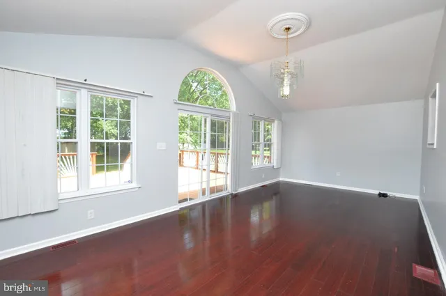 $535,000 | 241 Mill Road, Burlington, NJ 08016