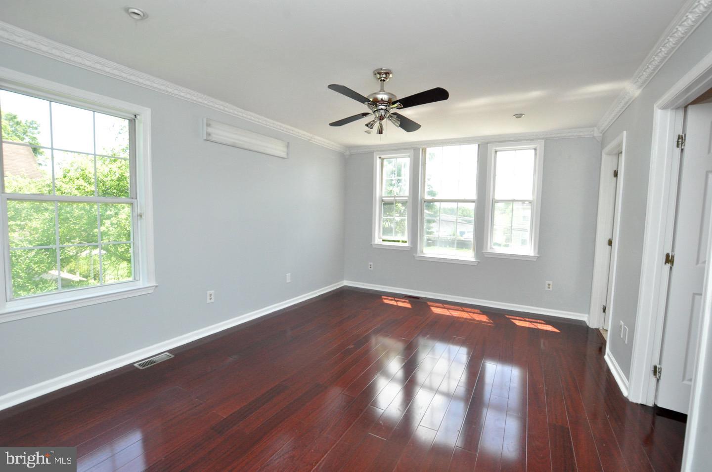 241 Mill Road Burlington, NJ 08016 - Photo 17 of 41