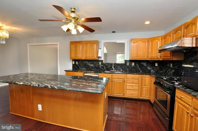 $535,000 | 241 Mill Road, Burlington, NJ 08016