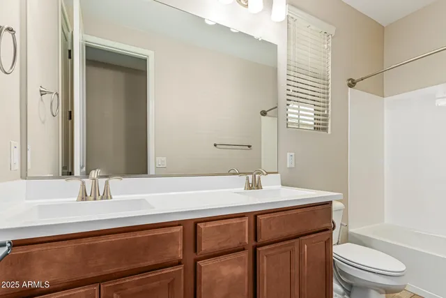 $2,295 | 19874 West Devonshire Avenue, Litchfield Park, AZ 85340