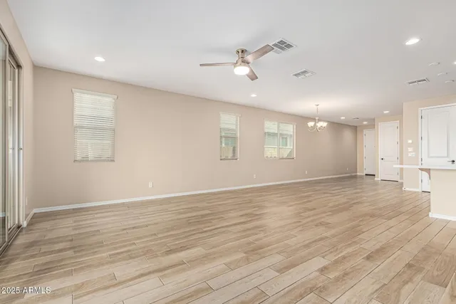 $2,295 | 19874 West Devonshire Avenue, Litchfield Park, AZ 85340