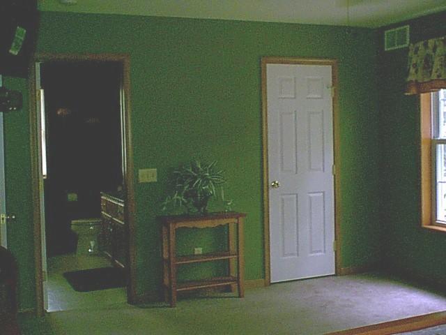 14 Antler Road Bartonsville, PA 18321 - Photo 7 of 9 an empty room with closet and a bathroom