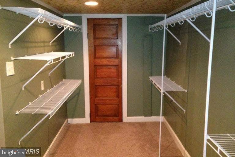 12401 Back Creek Valley Road Hedgesville, WV 25427 - Photo 29 of 32 Master Closet