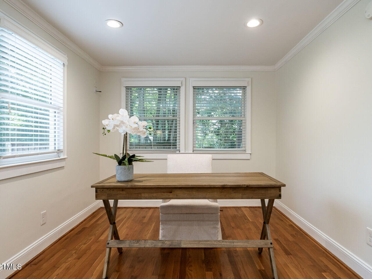1510 Hanover Street Raleigh, NC 27608 - Photo 18 of 22 a room with table chairs and window