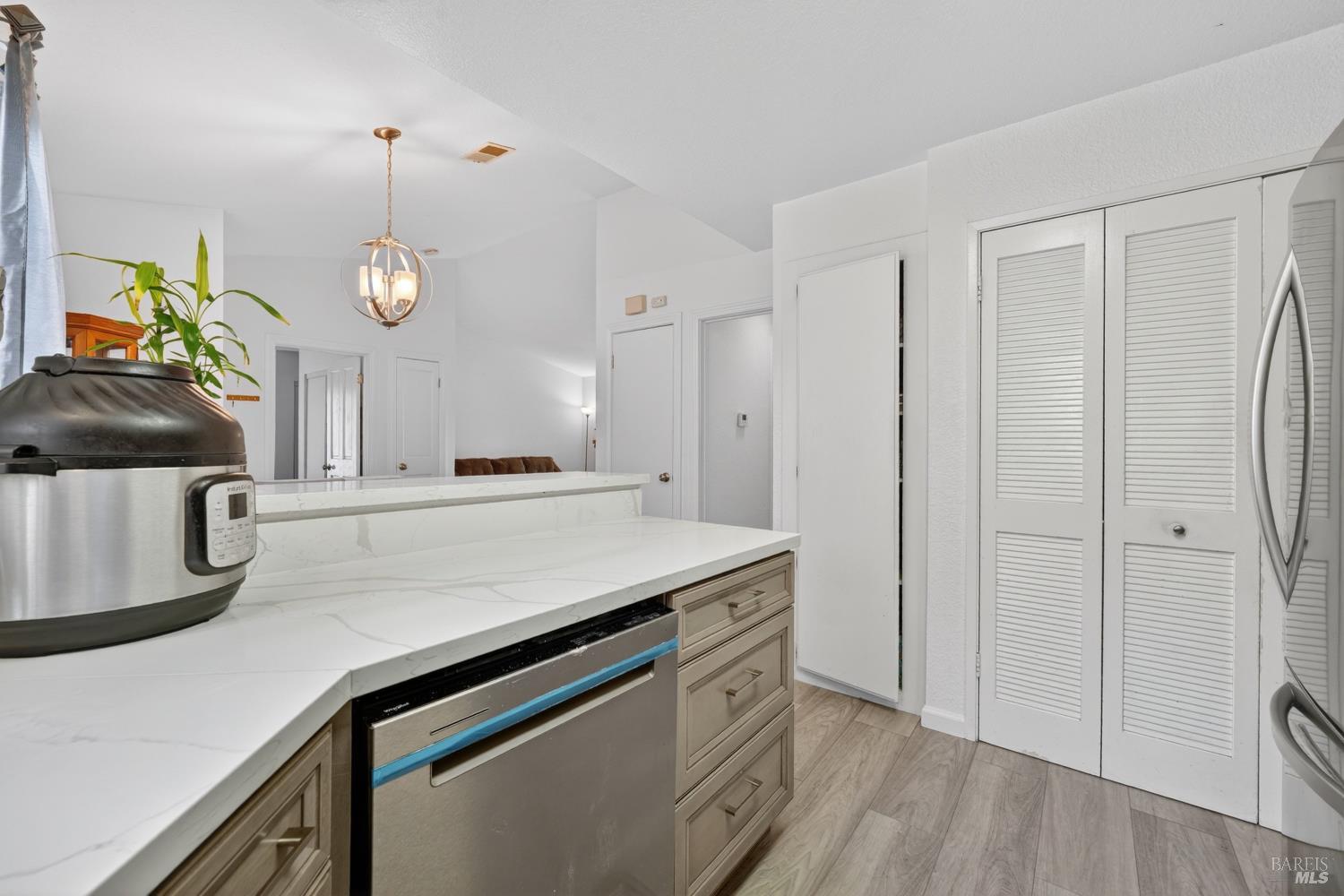 810 Dover Hercules, CA 94547 - Photo 10 of 36