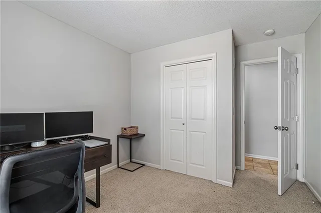 $360,000 | 607 Bradford Court, Raymore, MO 64083