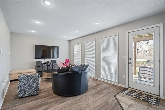 $360,000 | 607 Bradford Court, Raymore, MO 64083