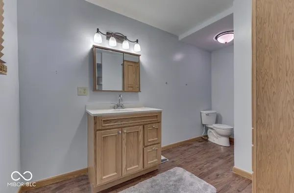 $2,500 | 3935 Mistletoe Drive, Indianapolis, IN 46237