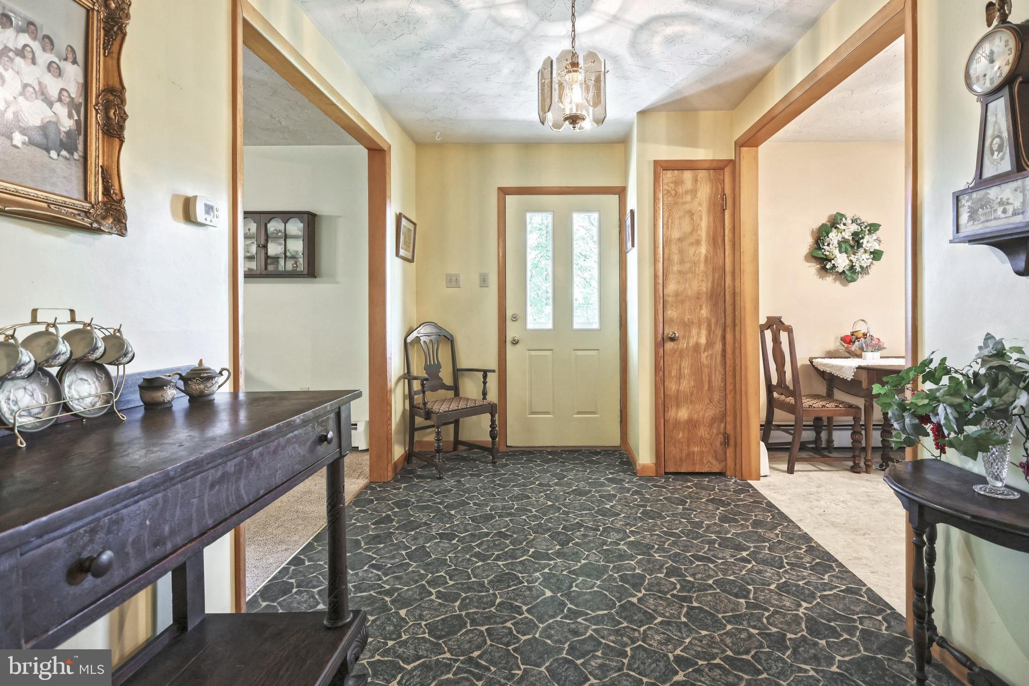 9222 Mead Hill Road Felton, PA 17322 - Photo 5 of 36 Gallery Image 5