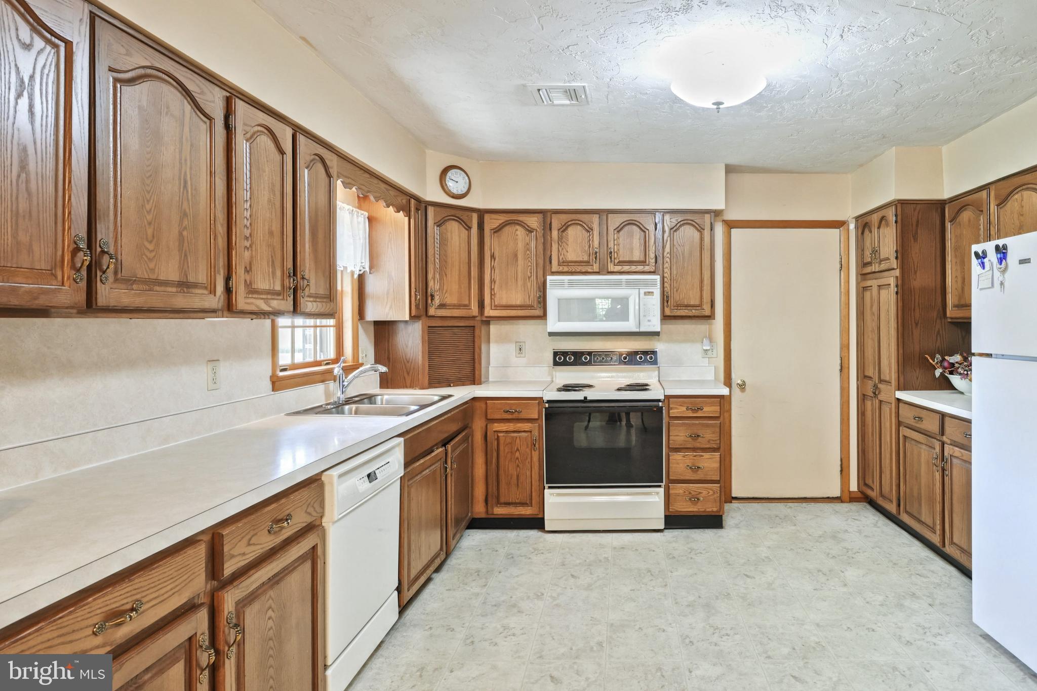 9222 Mead Hill Road Felton, PA 17322 - Photo 10 of 36 Gallery Image 10