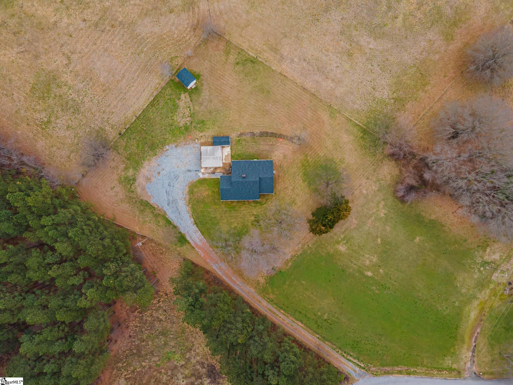 146 Thackston Road Duncan, SC 29334 - Photo 3 of 24