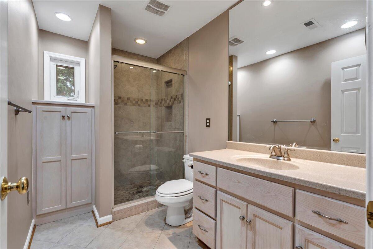 239 Pin Oak Drive Blue Ridge, VA 24064 - Photo 29 of 40 239 Pin Oak Dr