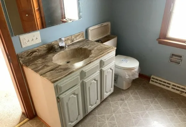 $80,000 | 1662 South Chicago Avenue, Freeport, IL 61032