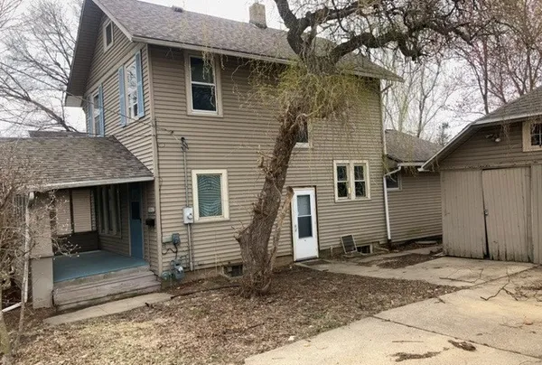 $80,000 | 1662 South Chicago Avenue, Freeport, IL 61032