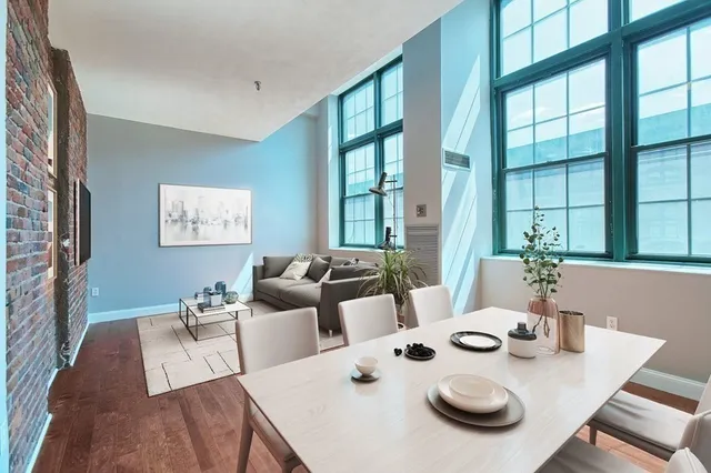 $1,800 | 200 Market Street, Unit A20, Lowell, MA 01852